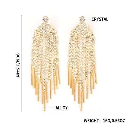 Fashionable gold earrings with tassel design, suitable for wearing at banquets and dinners